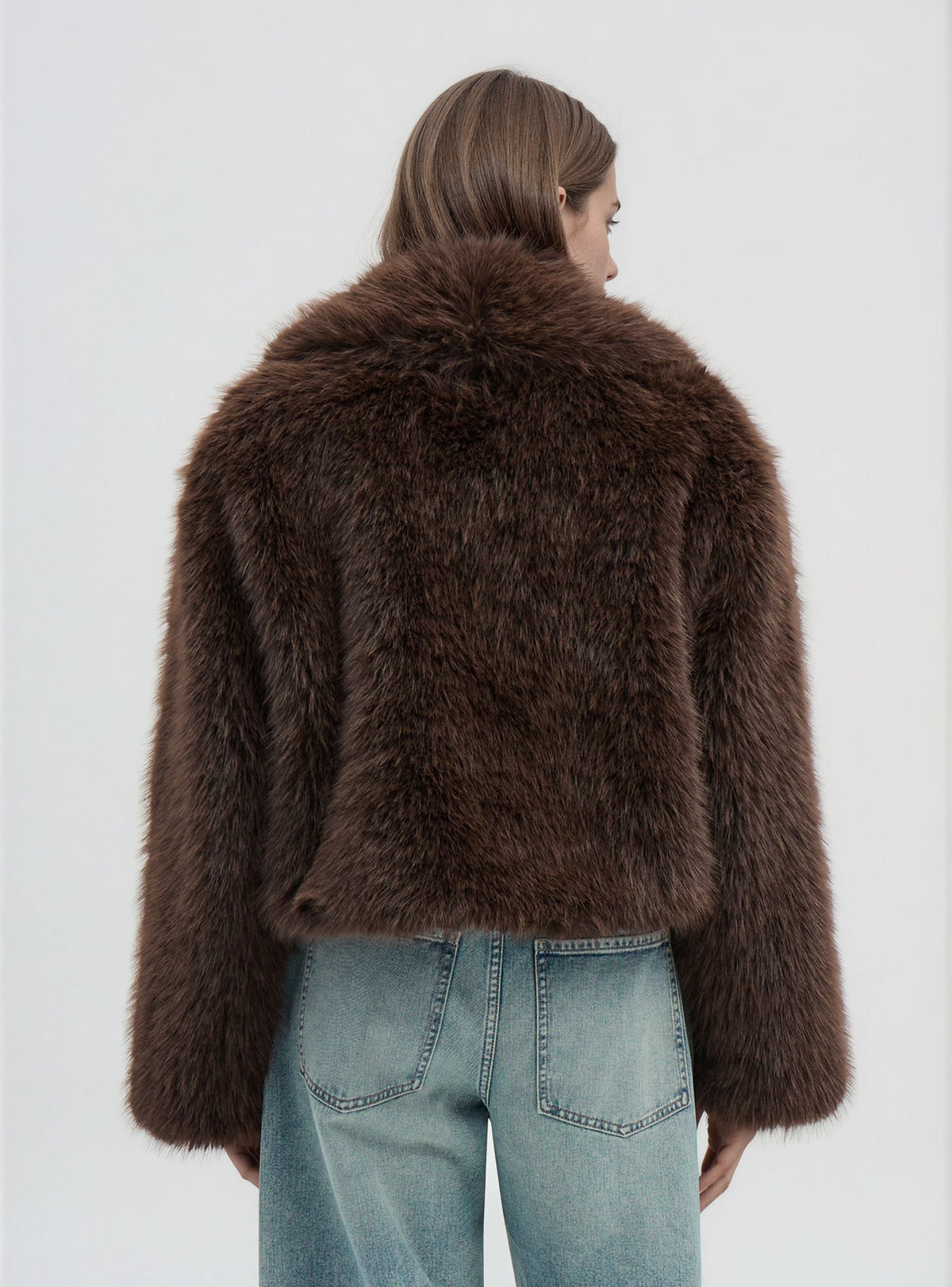 Chaqueta Corta con Cuello Efecto Pelo Largo Cacao