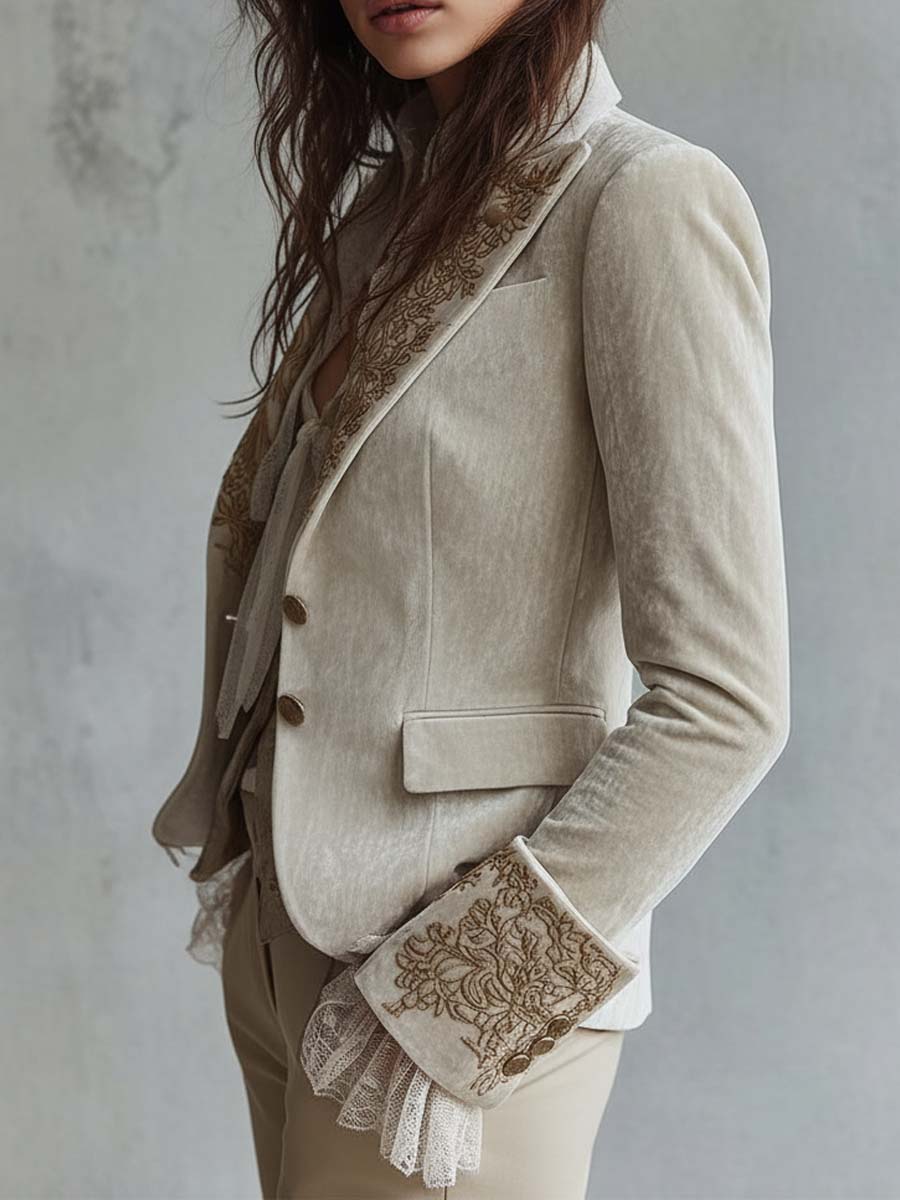 Mercedes ⎸ Blazer Bordado en Color Marfil