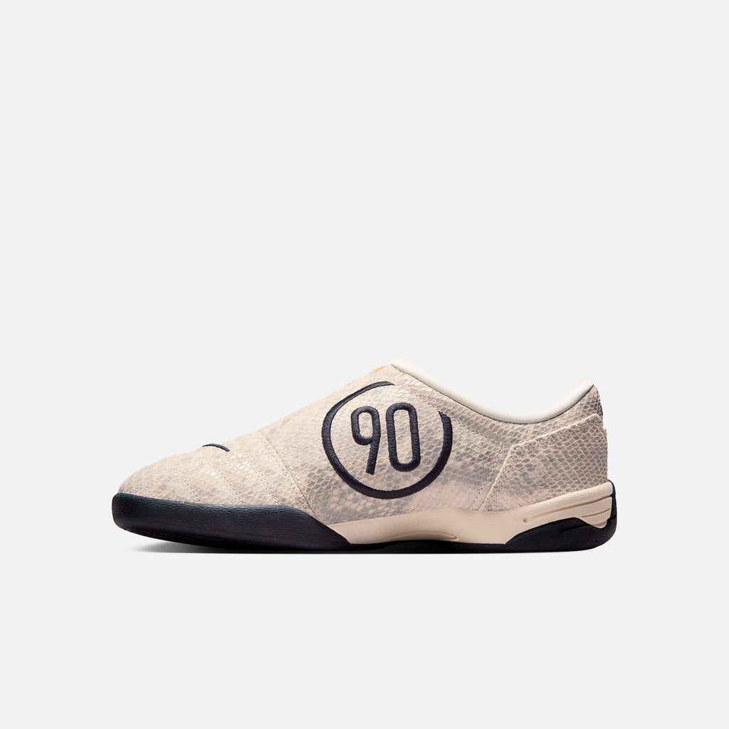 Nike Total 90 SE IB4204-100
