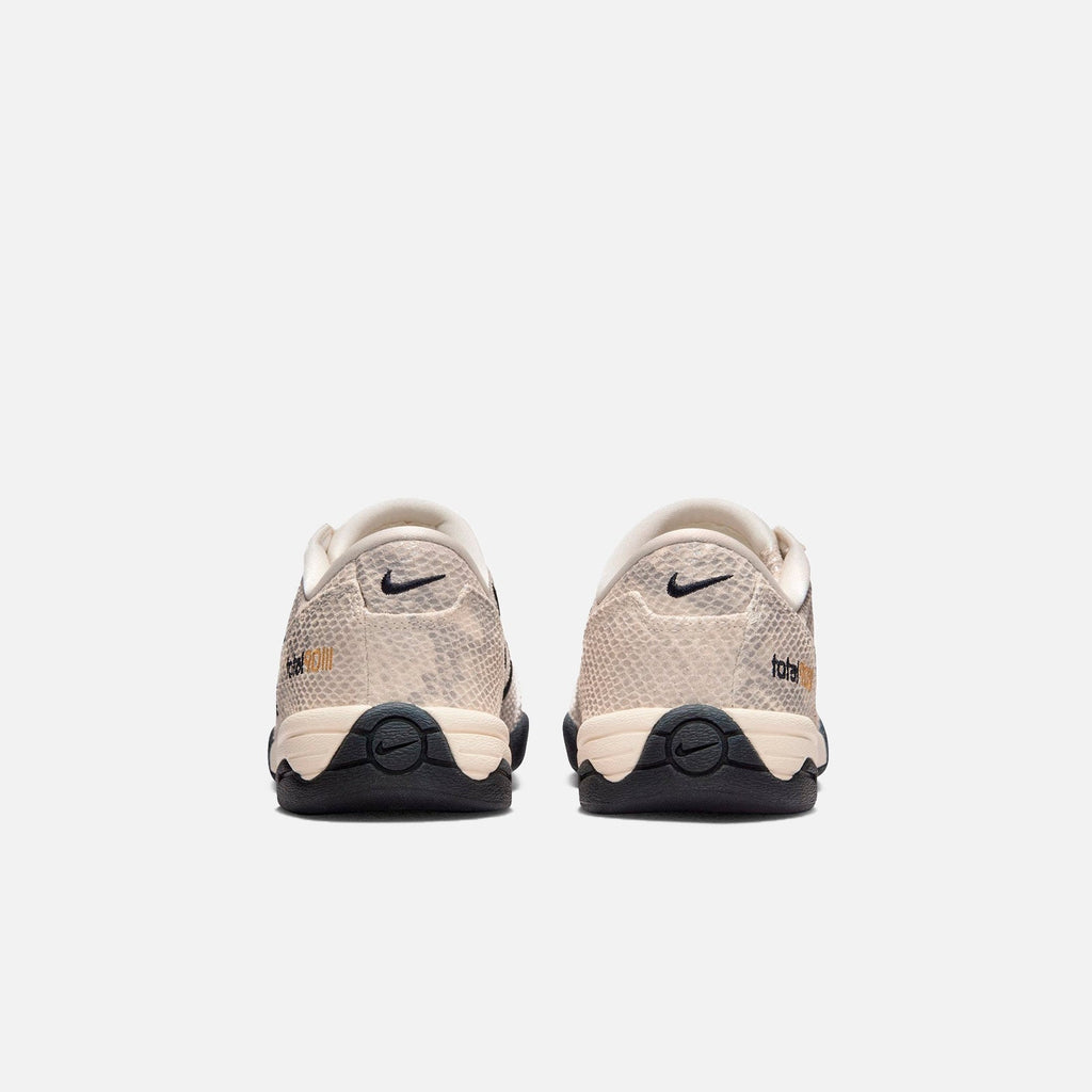 Nike Total 90 SE IB4204-100
