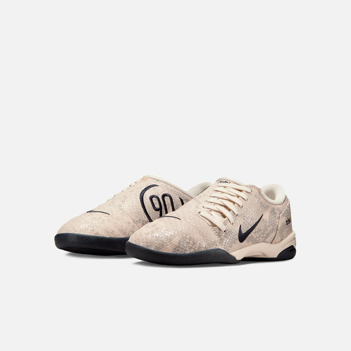 Nike Total 90 SE IB4204-100