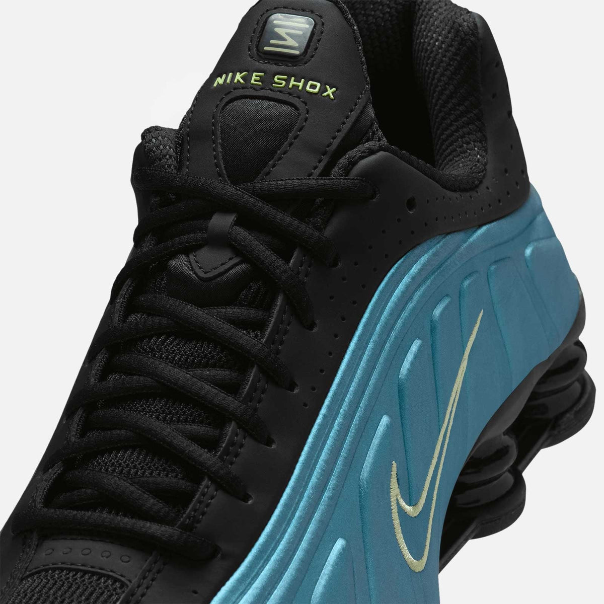Nike Shox R4 IF4849-500