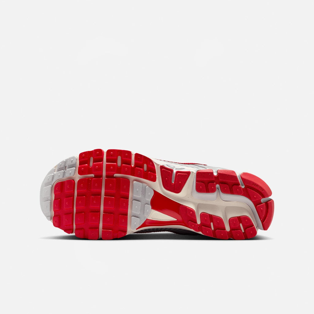 Nike Zoom Vomero 5 SE IQ6589-001