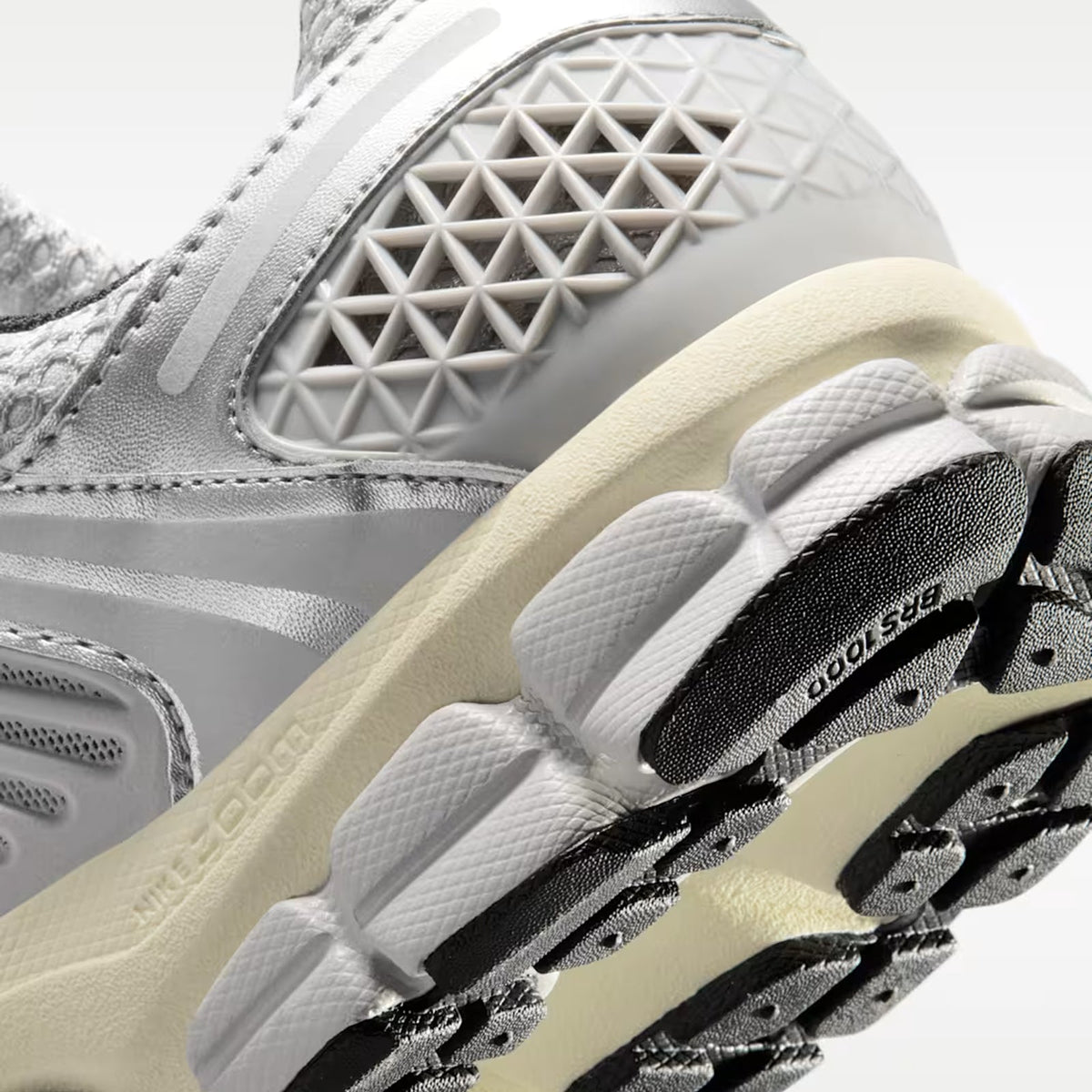 Nike Zoom Vomero 5 IM3486-002