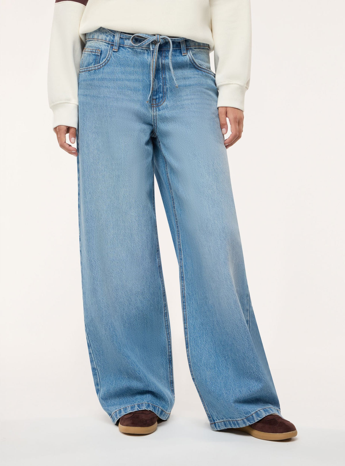 Vaqueros Super Pierna Ancha con Cordón Azul Denim Medio