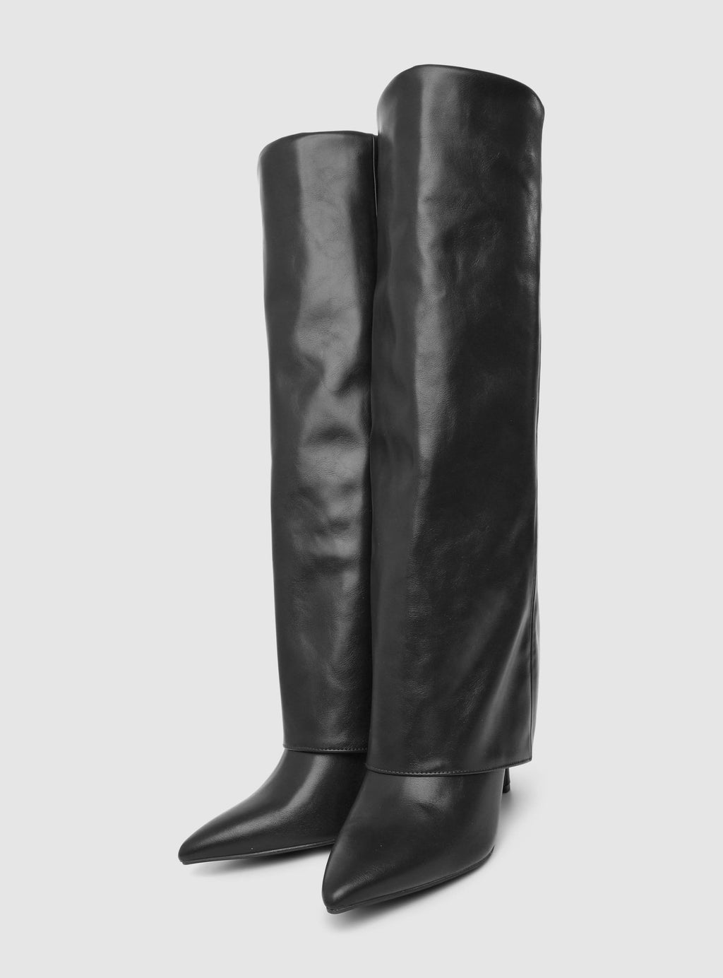 High-heeled boots
