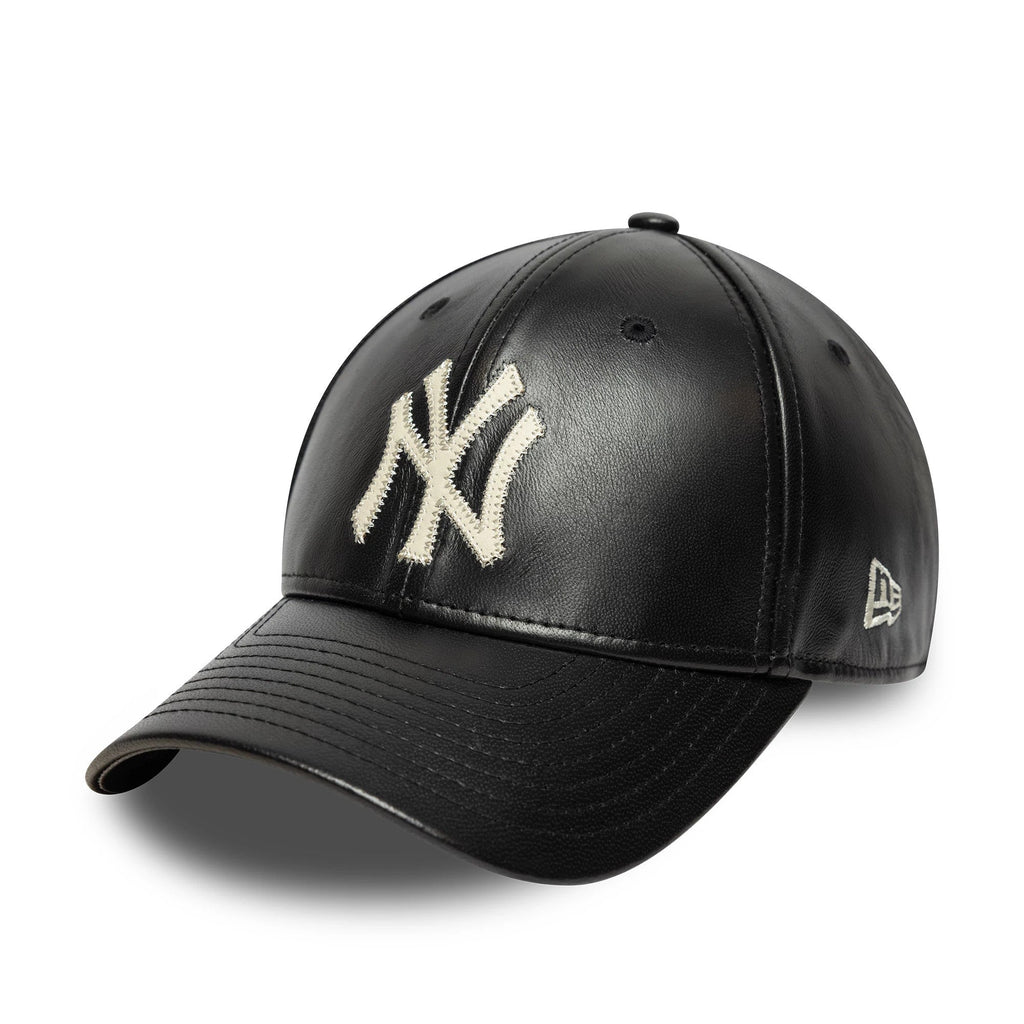 New York Yankees MLB Leather Black 9FORTY M-Crown Adjustable Cap