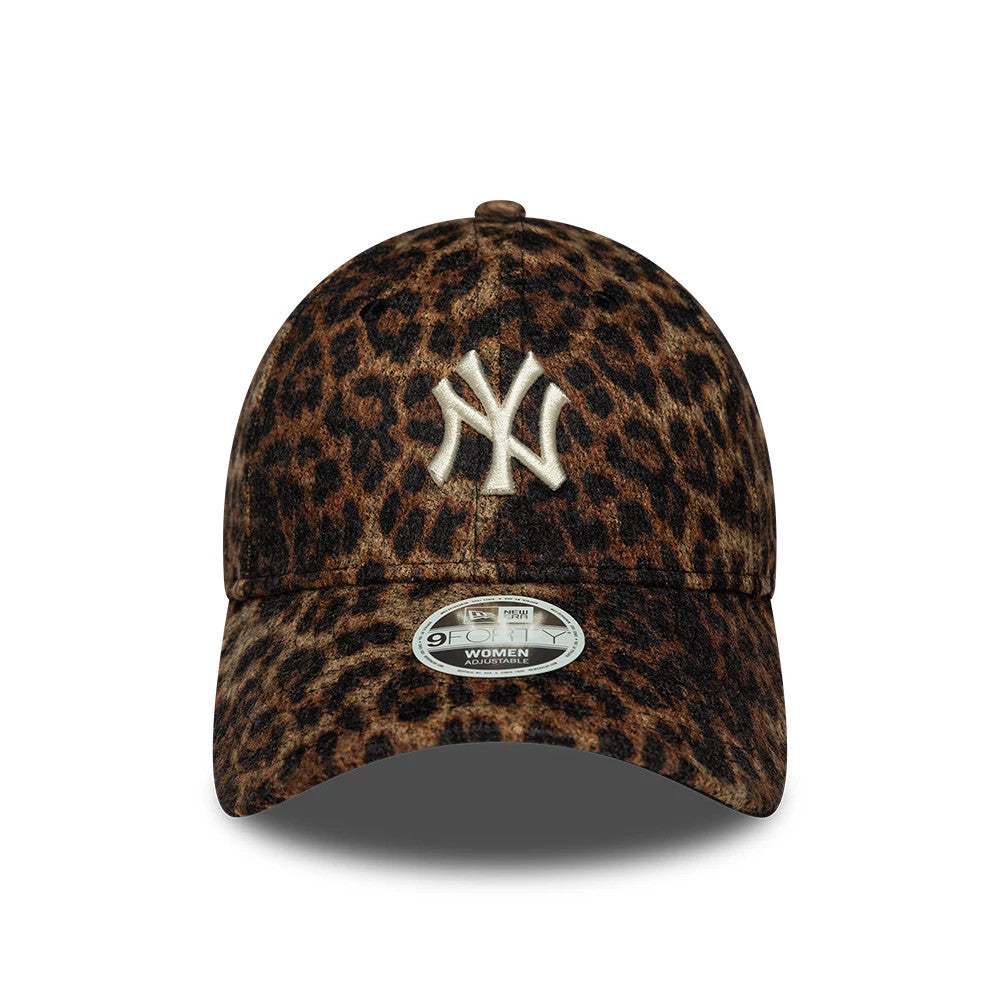 Gorra ajustable New York Yankees MLB Cosy Leopard para mujer, color marrón, modelo 9FORTY