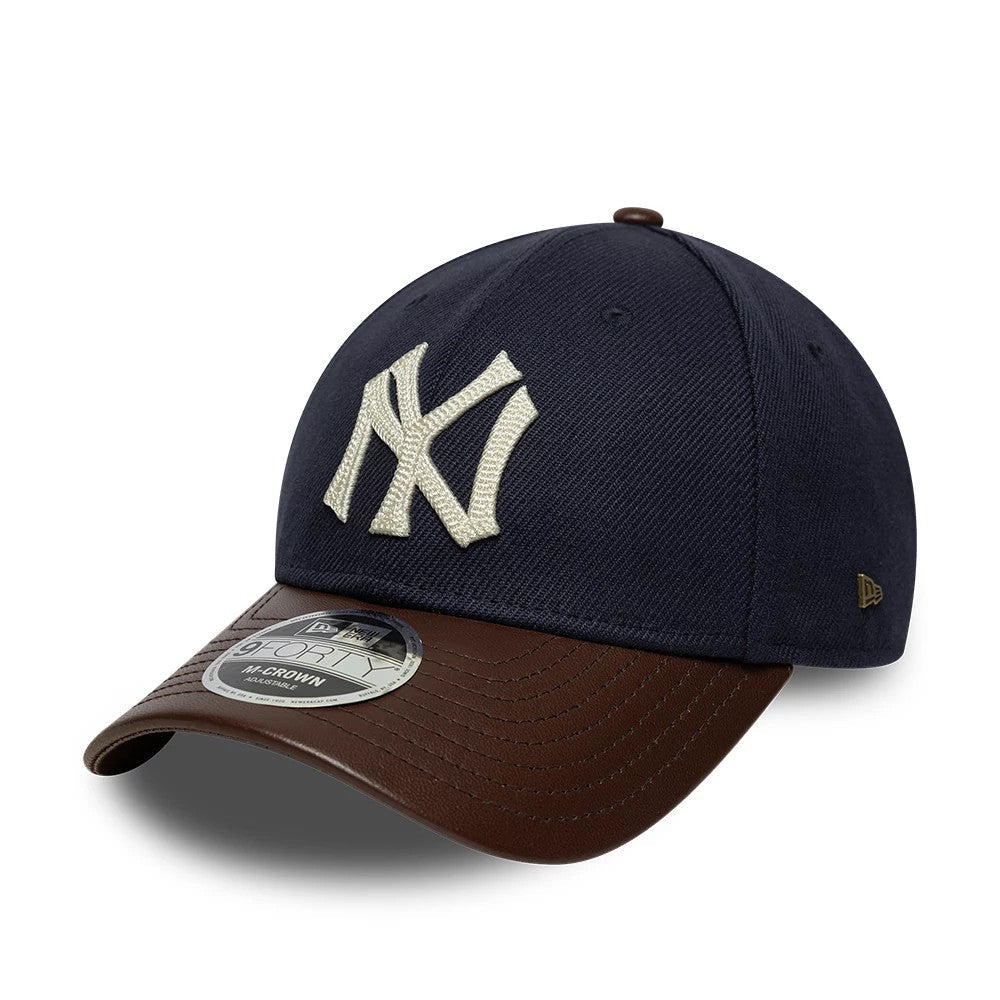 Yankees MLB Leather Visor Dark Brown 9FORTY M-Crown Adjustable Cap