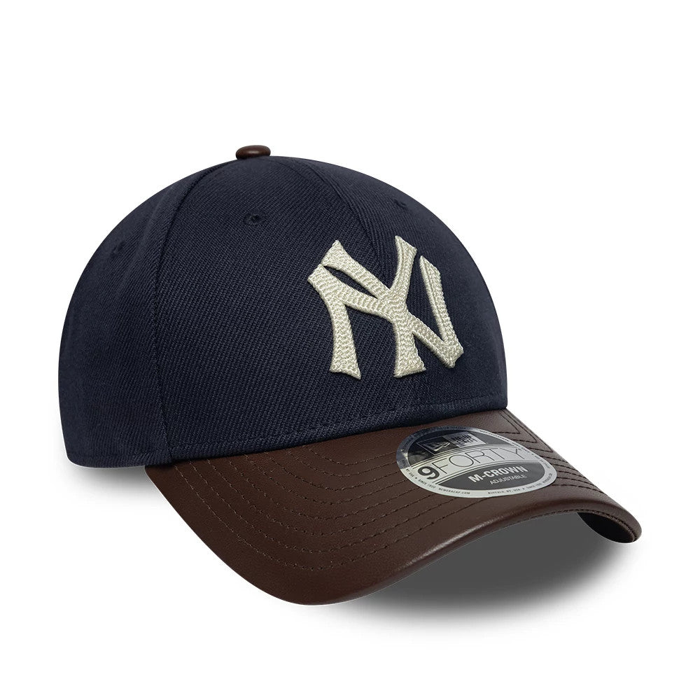Yankees MLB Leather Visor Dark Brown 9FORTY M-Crown Adjustable Cap