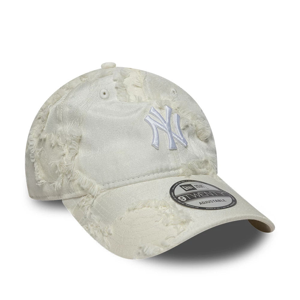 New York Yankees MLB Frayed Cream 9TWENTY Adjustable Cap