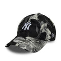 New York Yankees MLB Frayed Black 9TWENTY Adjustable Cap