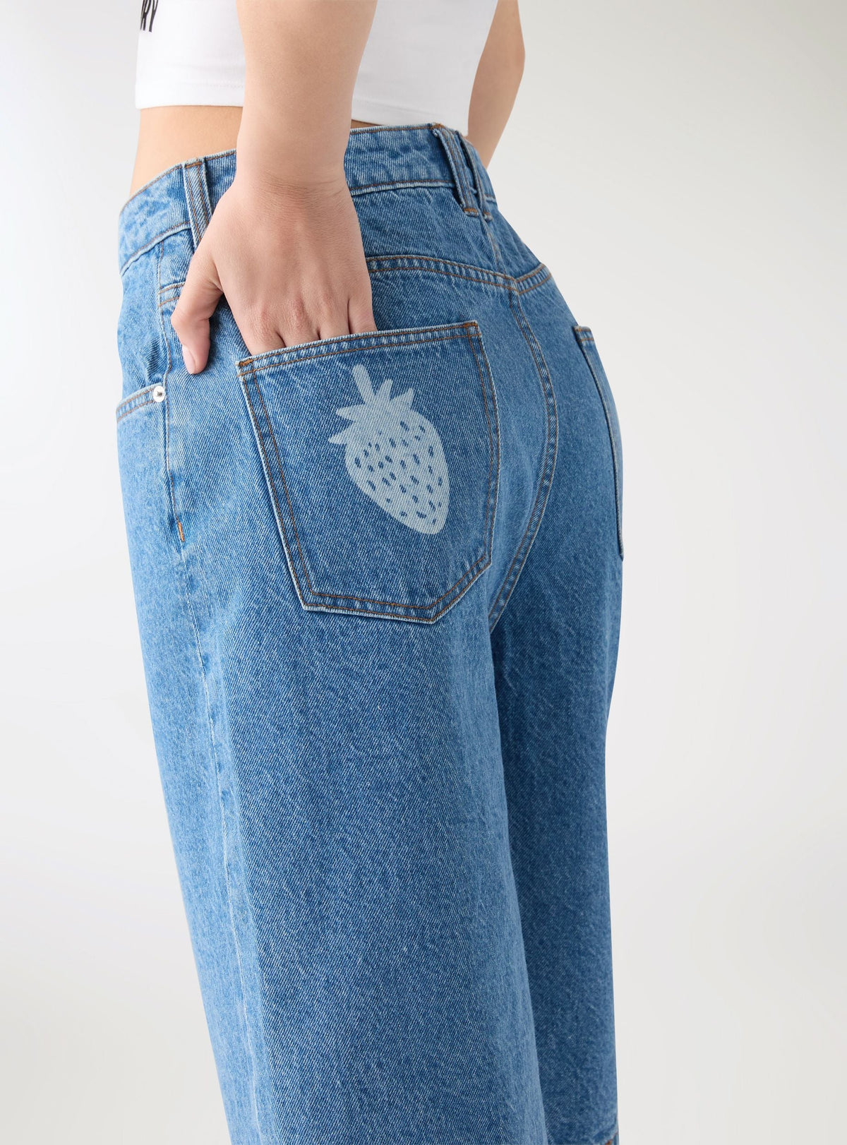 Strawberry Print Denim Bermuda Shorts TRNPOPLAB