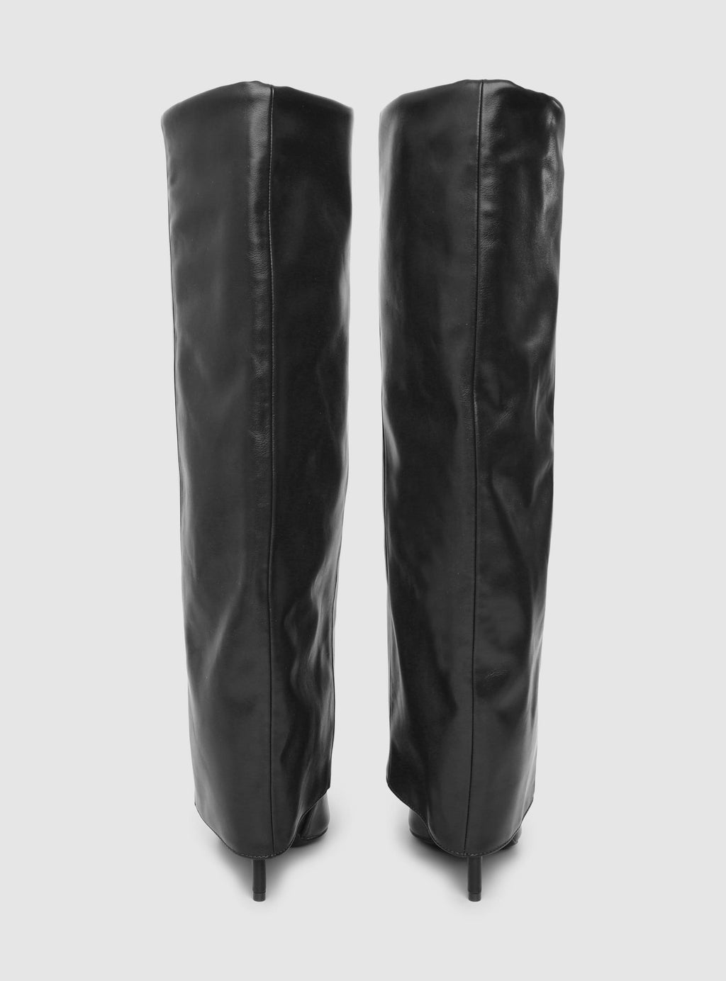 High-heeled boots