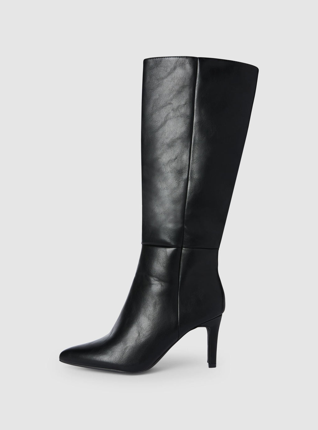 High-heeled boots