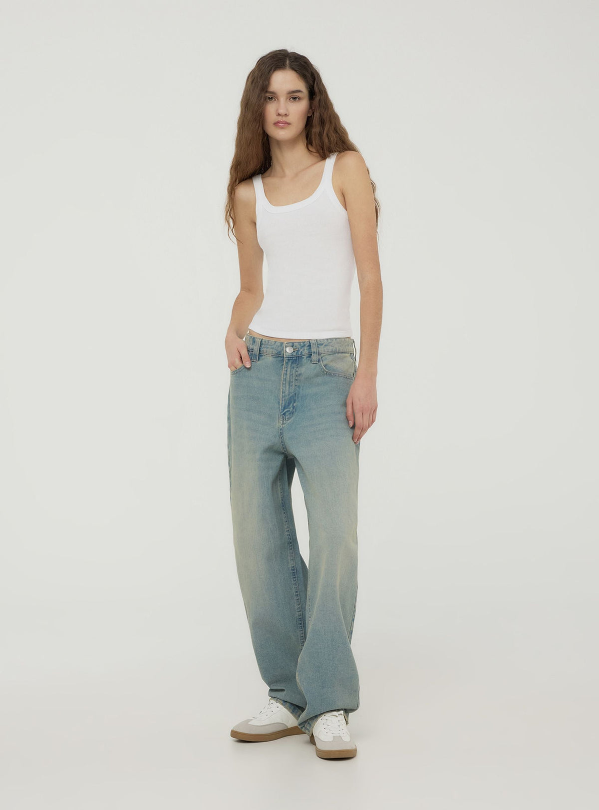Mid-Blue Dyed Balloon Jeans