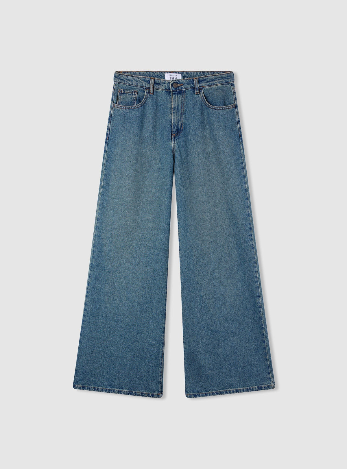 Straight-leg jeans
