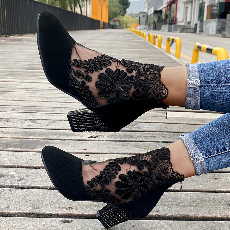 Jolie | Botines Elegantes de Encaje con Tacón