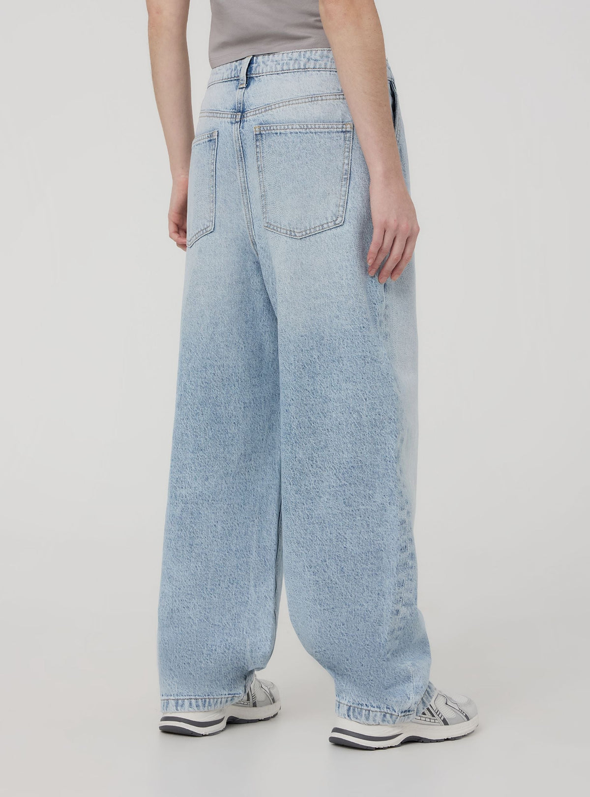 Light Blue Baggy Jeans