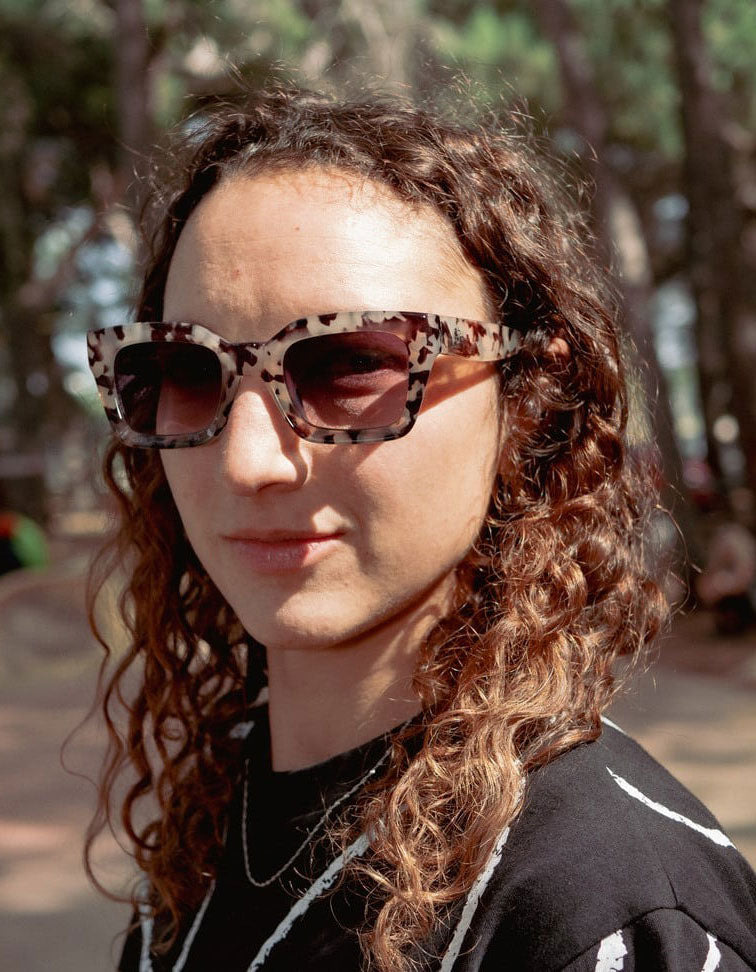 ANNA Glasses - Dalmatian/Black Gradient