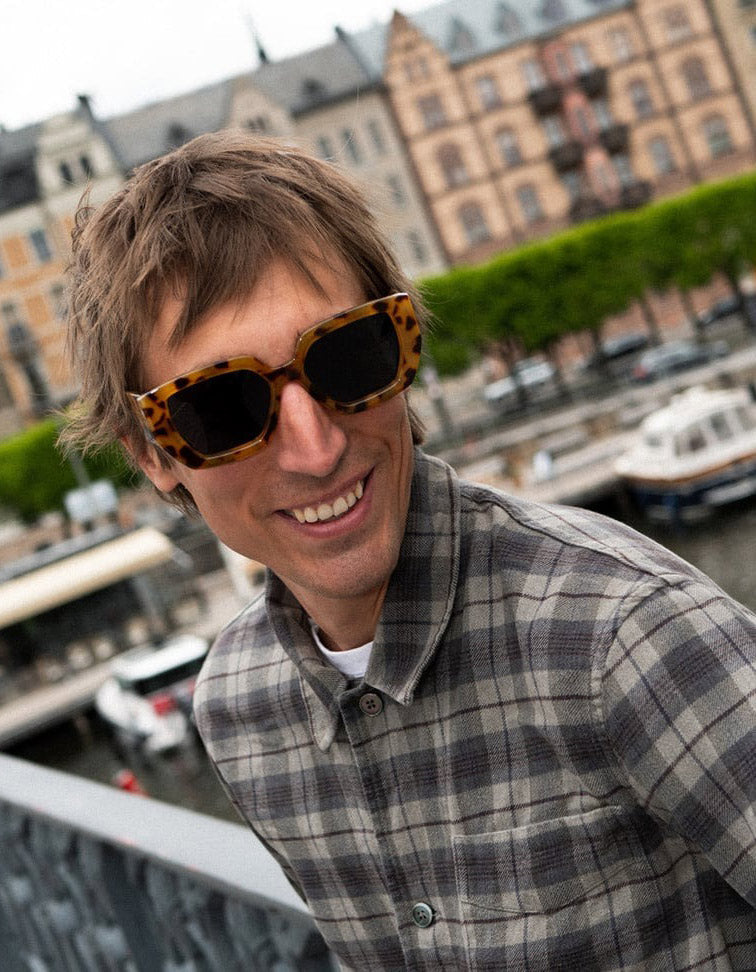 CHPO HONG KONG Sunglasses - Black