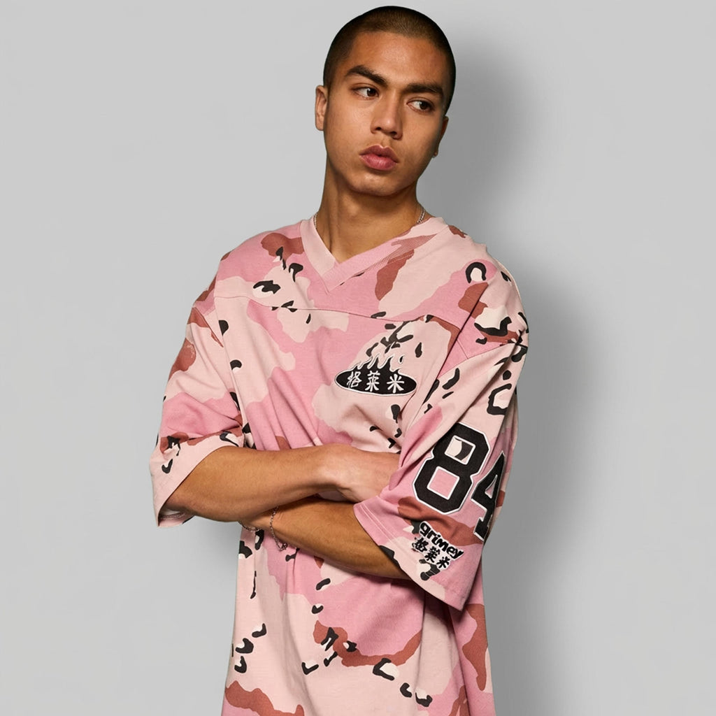 Camiseta Concreat Jungle Estampado Integral Cuello V Oversized Camuflaje Rosa