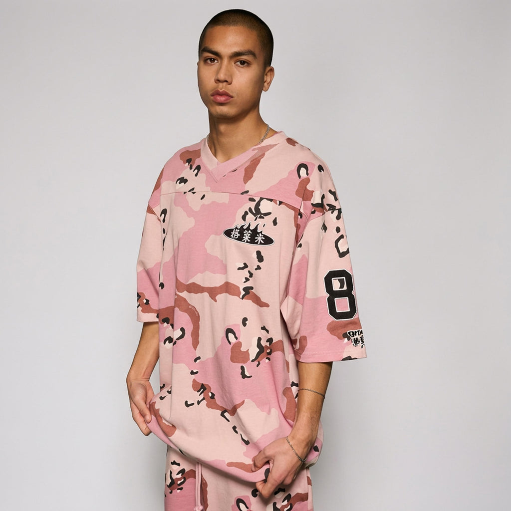 Camiseta Concreat Jungle Estampado Integral Cuello V Oversized Camuflaje Rosa