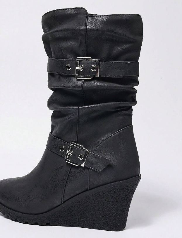 Trindade | Botas Chelsea de cuña con hebilla, de puntera redonda