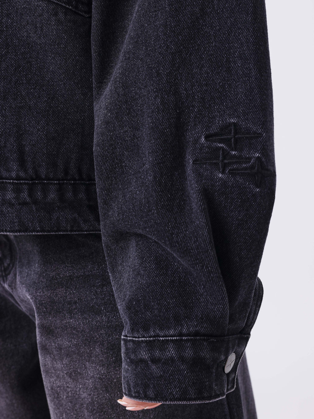 Chaqueta Oversize Vaquera Negra Desgastada Polaris