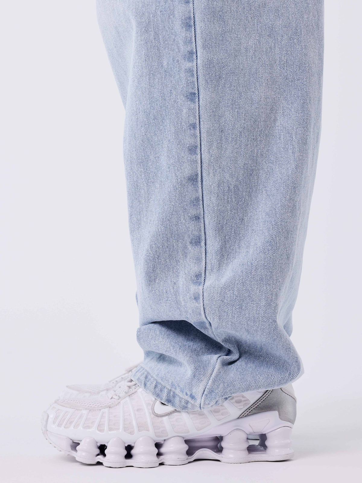Faded Blue Barrel Denim Jeans