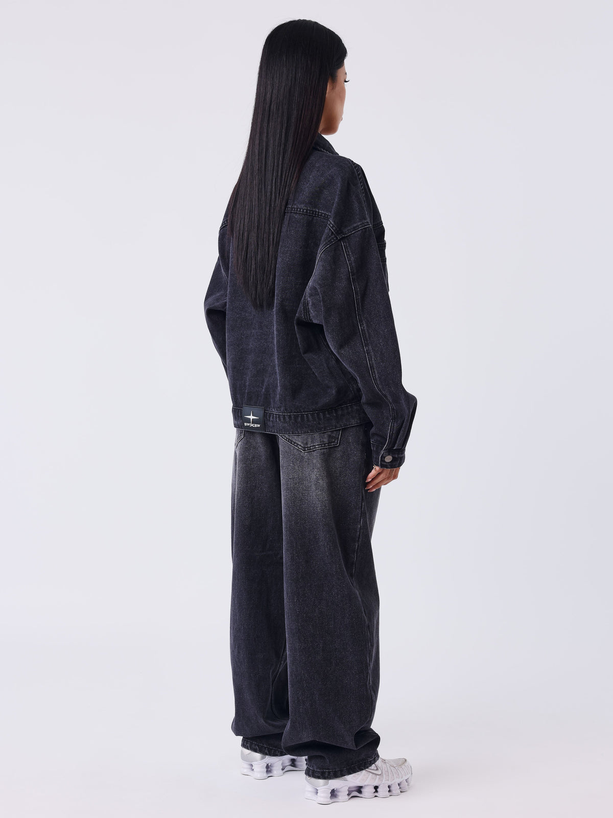 Faded Black Barrel Denim Jeans