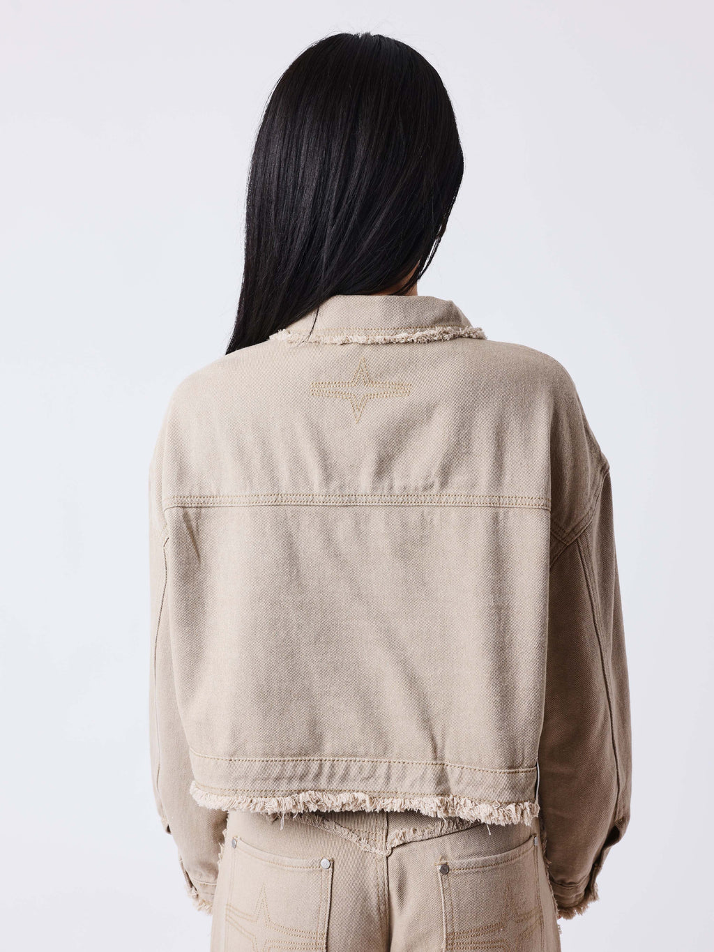 Chaqueta Corta Deshilachada
