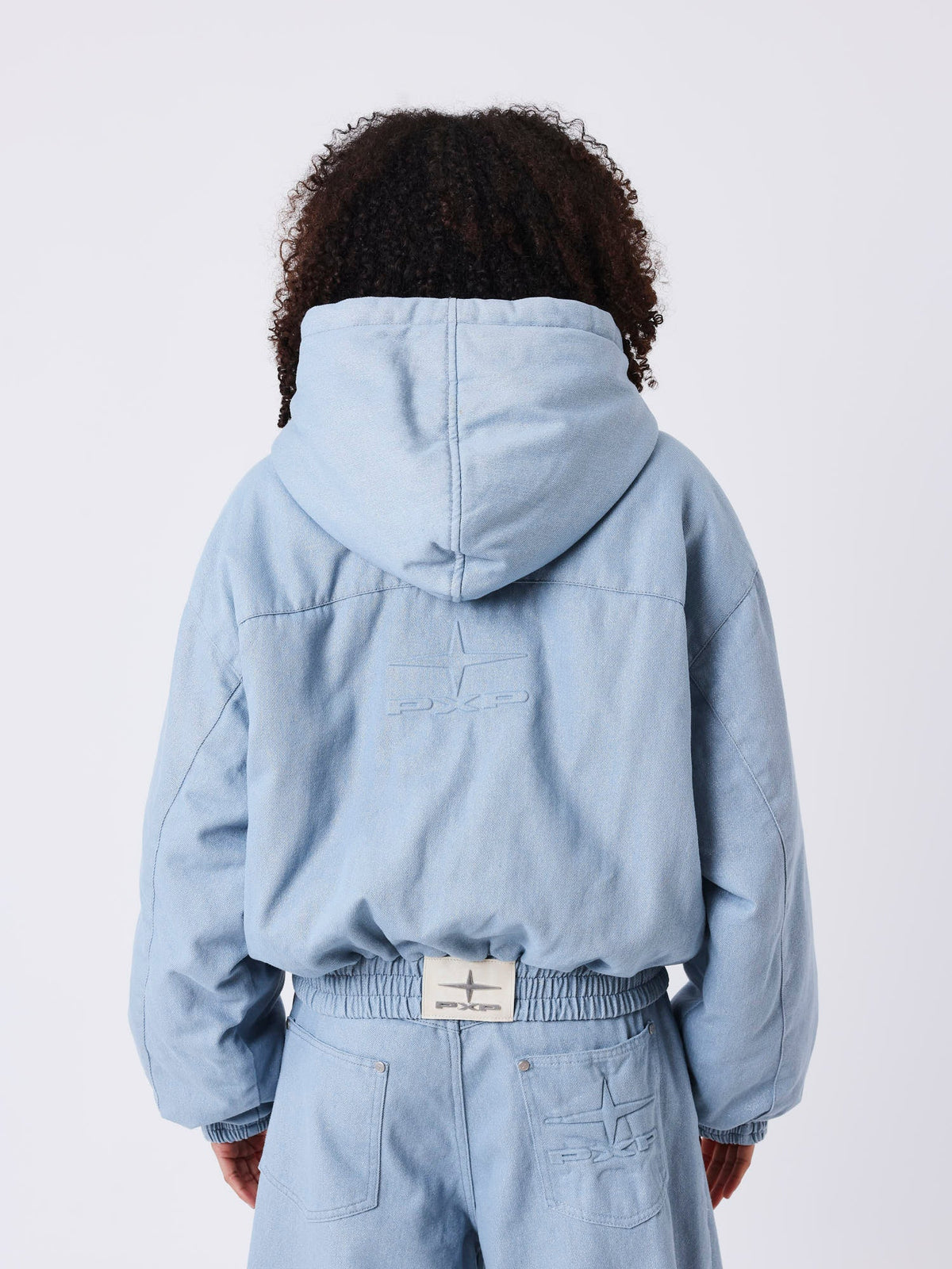 Chaqueta con Capucha Frosted