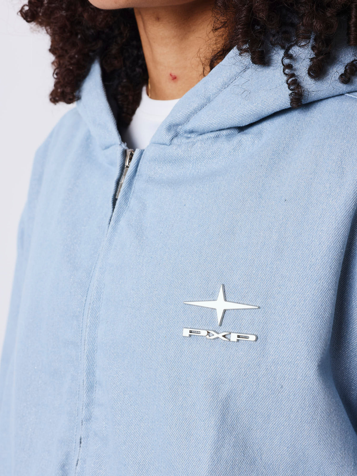 Chaqueta con Capucha Frosted