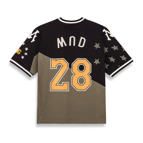 Camiseta Mud's The Residence Cuello V Oversized Negra