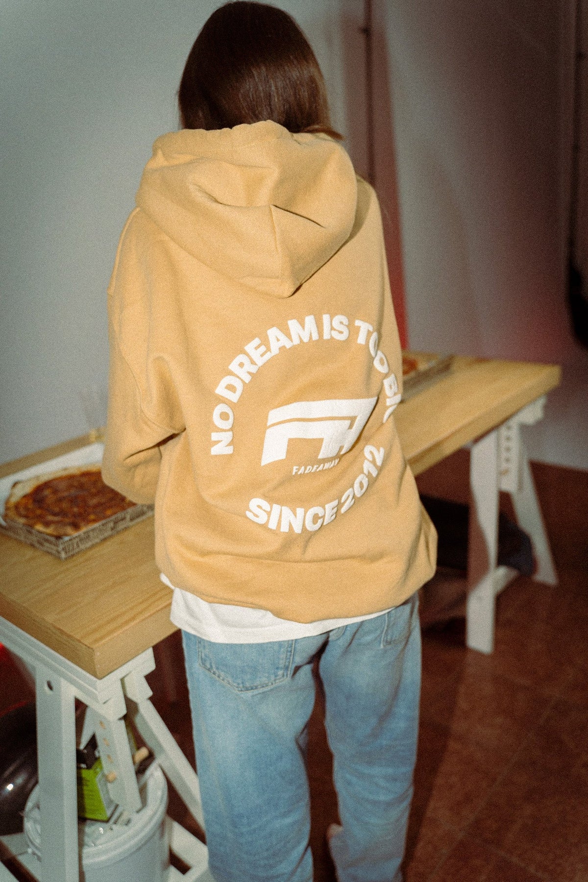 SUDADERA OLD GOLD FRIENDS