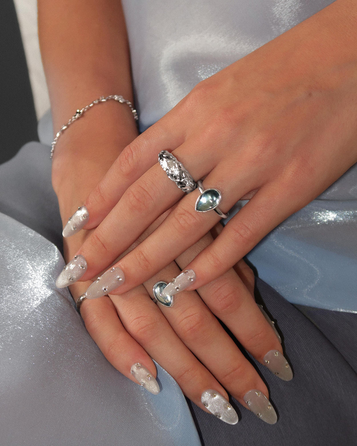 Anillo Wild Lily Dome en plata