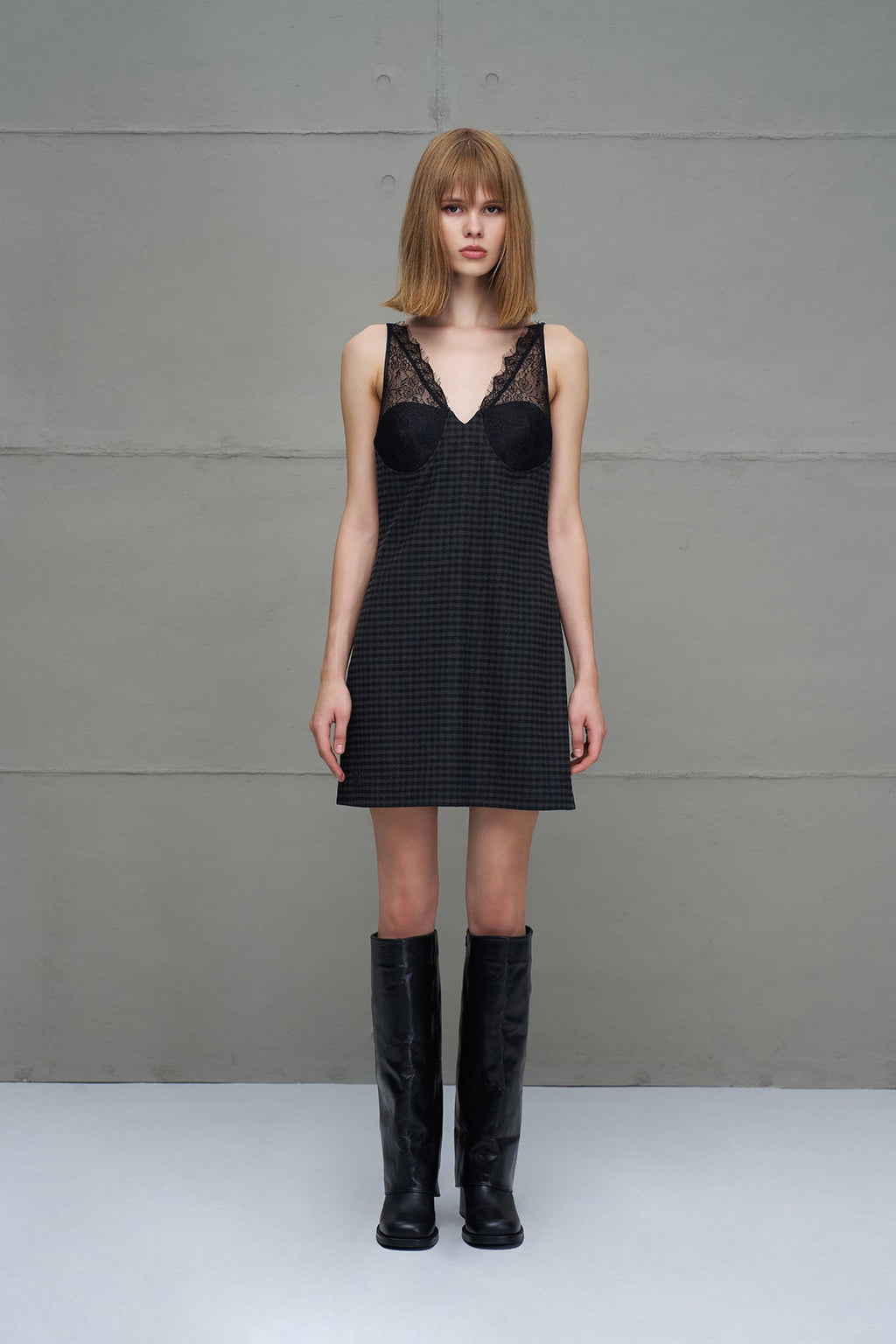 Pegaso Black Chunky Heeled Leather Boots