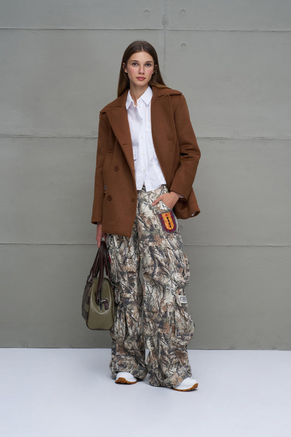 Pantalón Cargo de Gabardina con Botones a Presión Beige