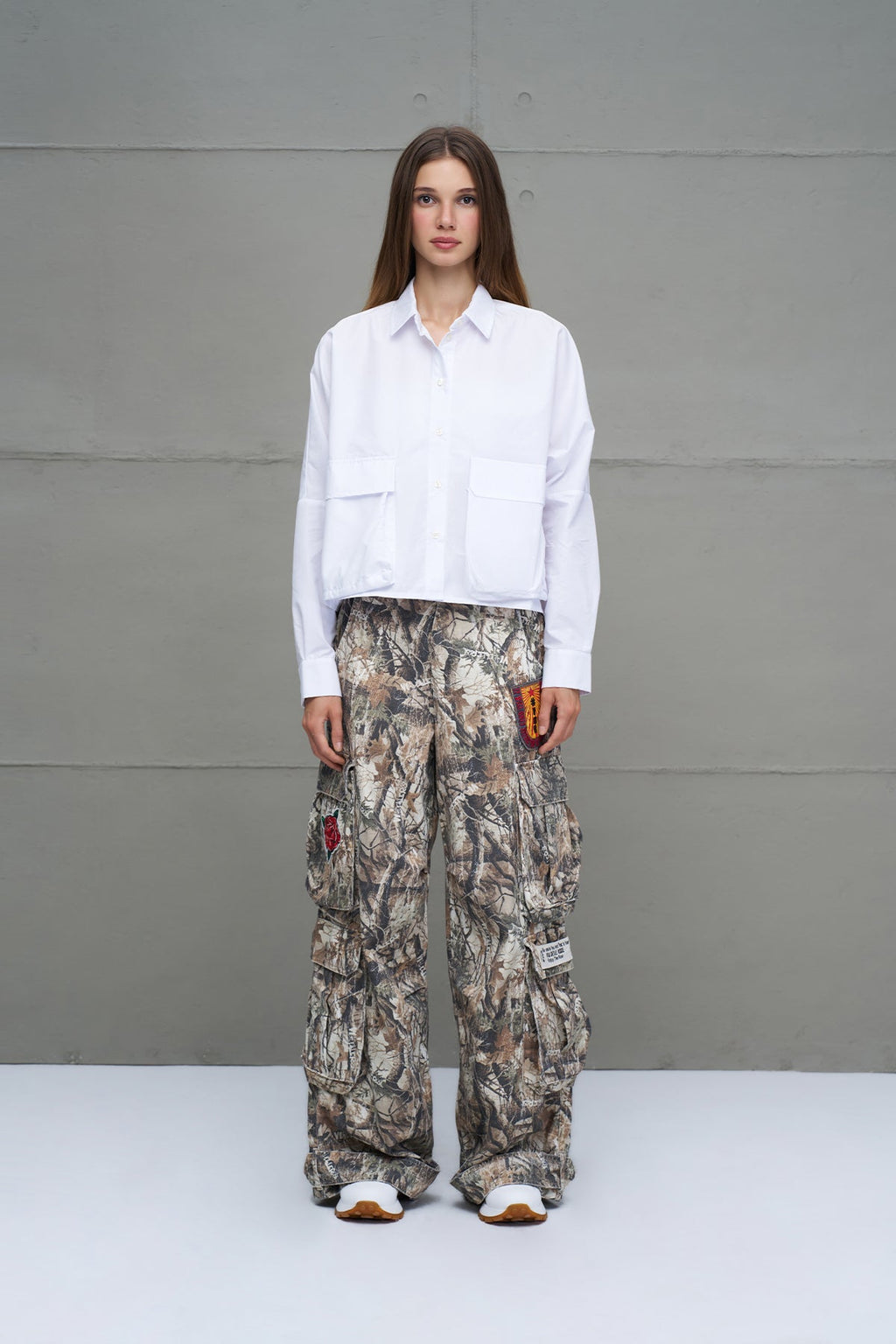 Pantalón Cargo de Gabardina con Botones a Presión Beige