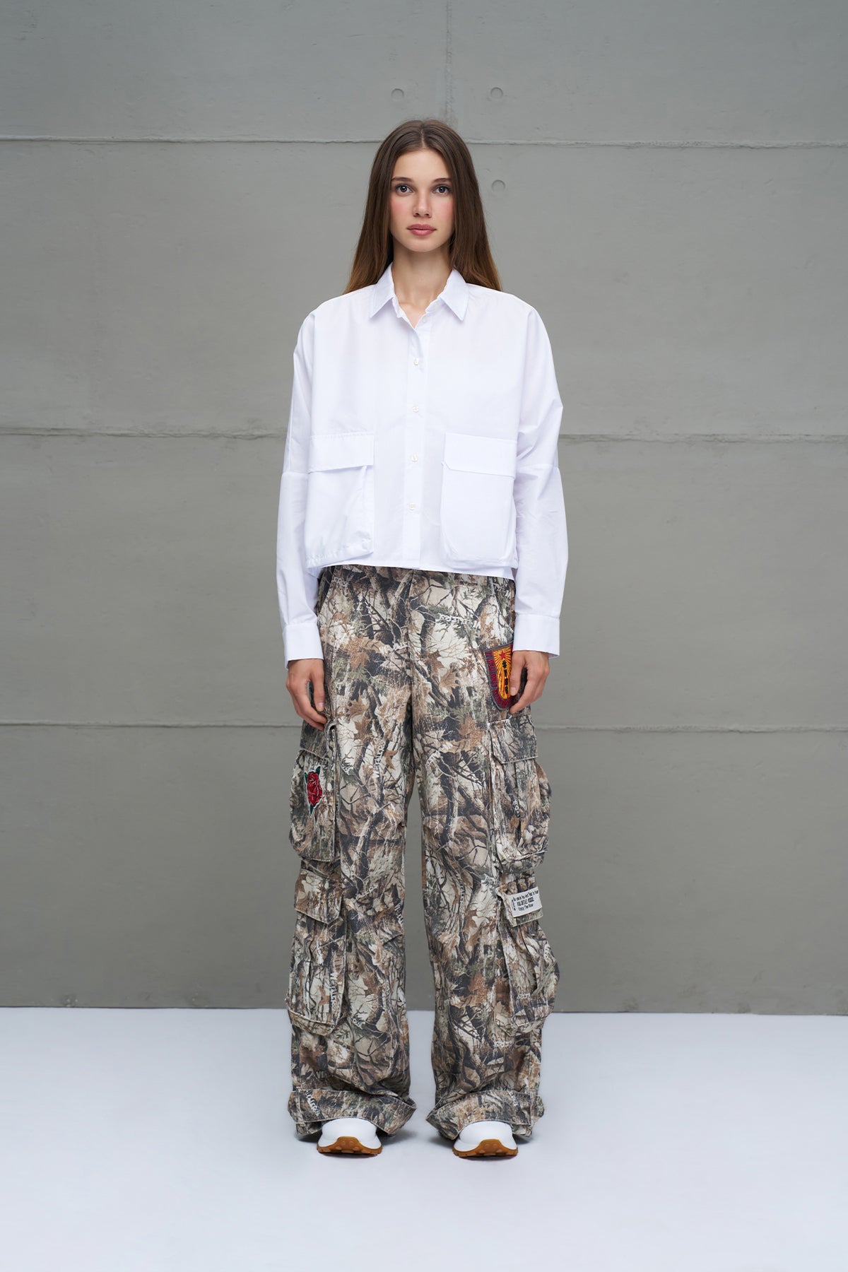 Pantalón Cargo de Gabardina con Botones a Presión Beige