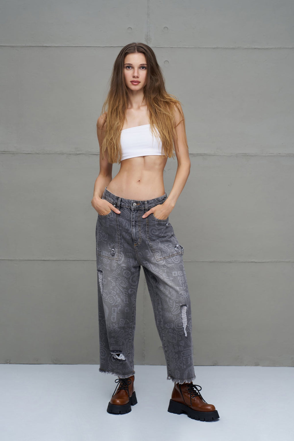 Pantalón Vaquero Desgastado Gris