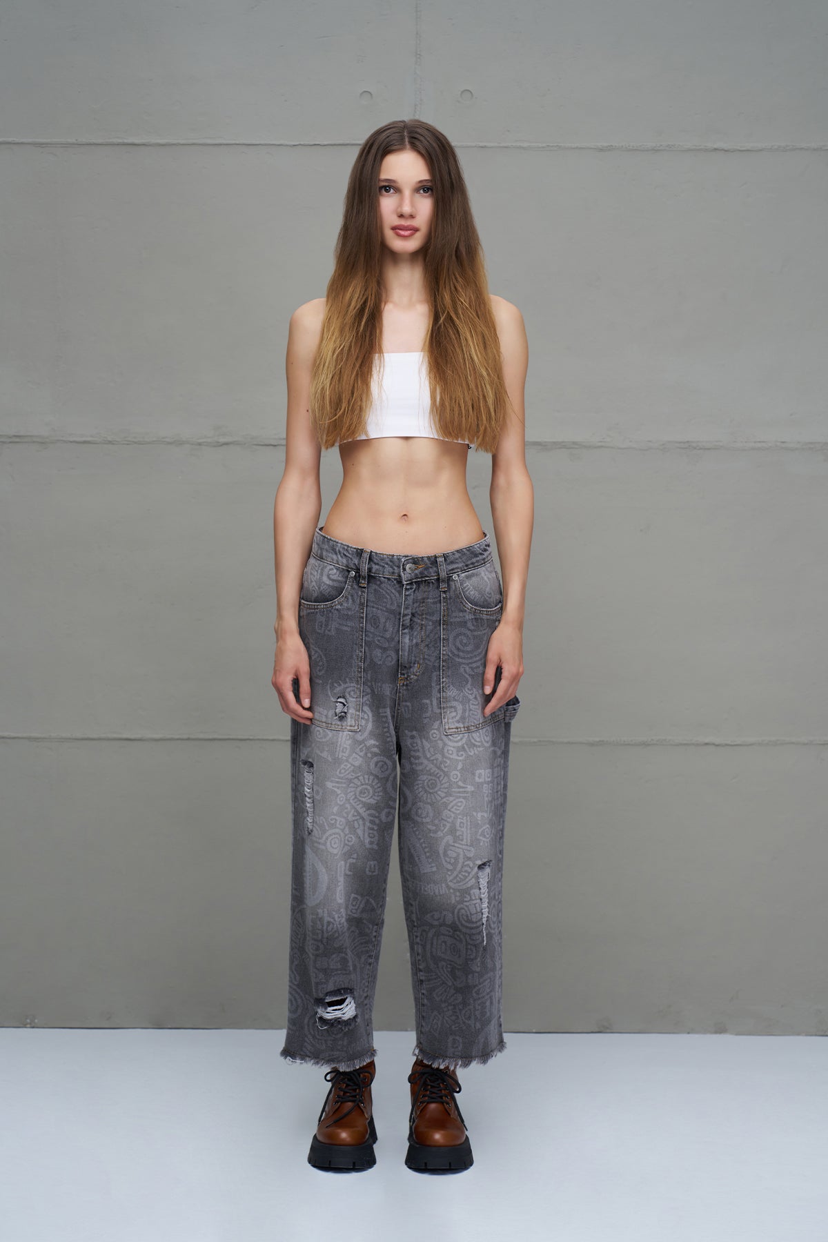 Pantalón Vaquero Desgastado Gris