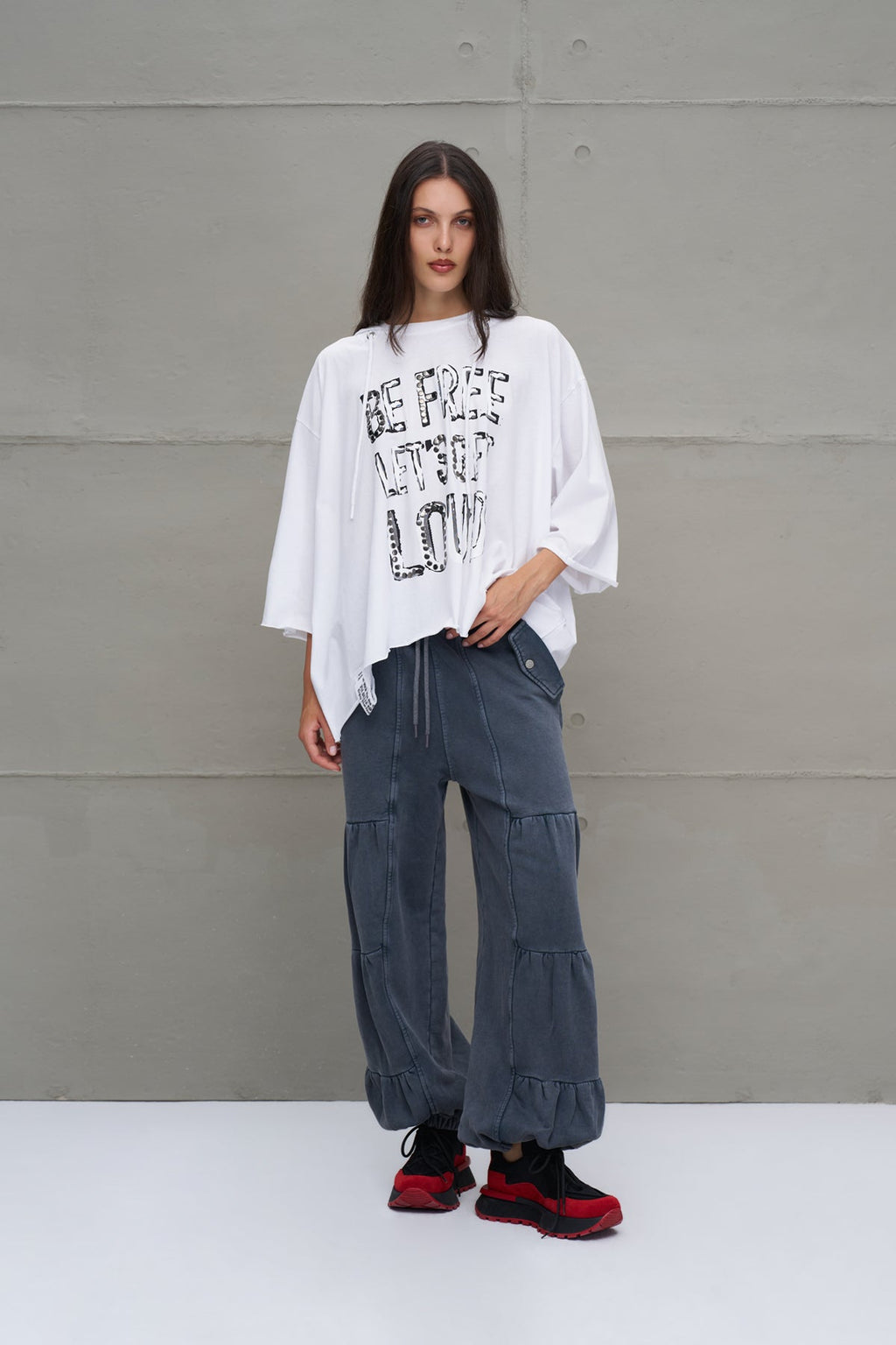 Oversized Cargo Pants with Pockets in Anthracite