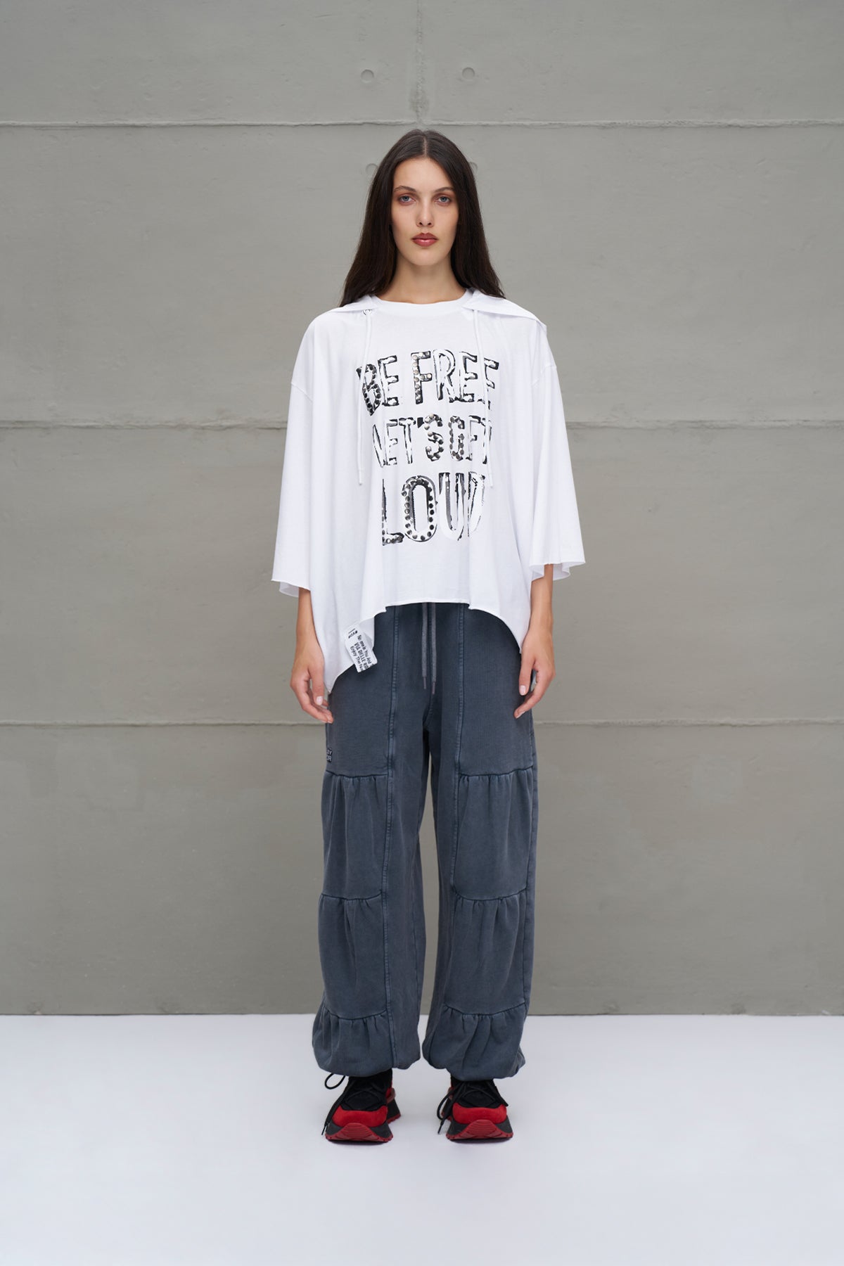 Oversized Cargo Pants with Pockets in Anthracite
