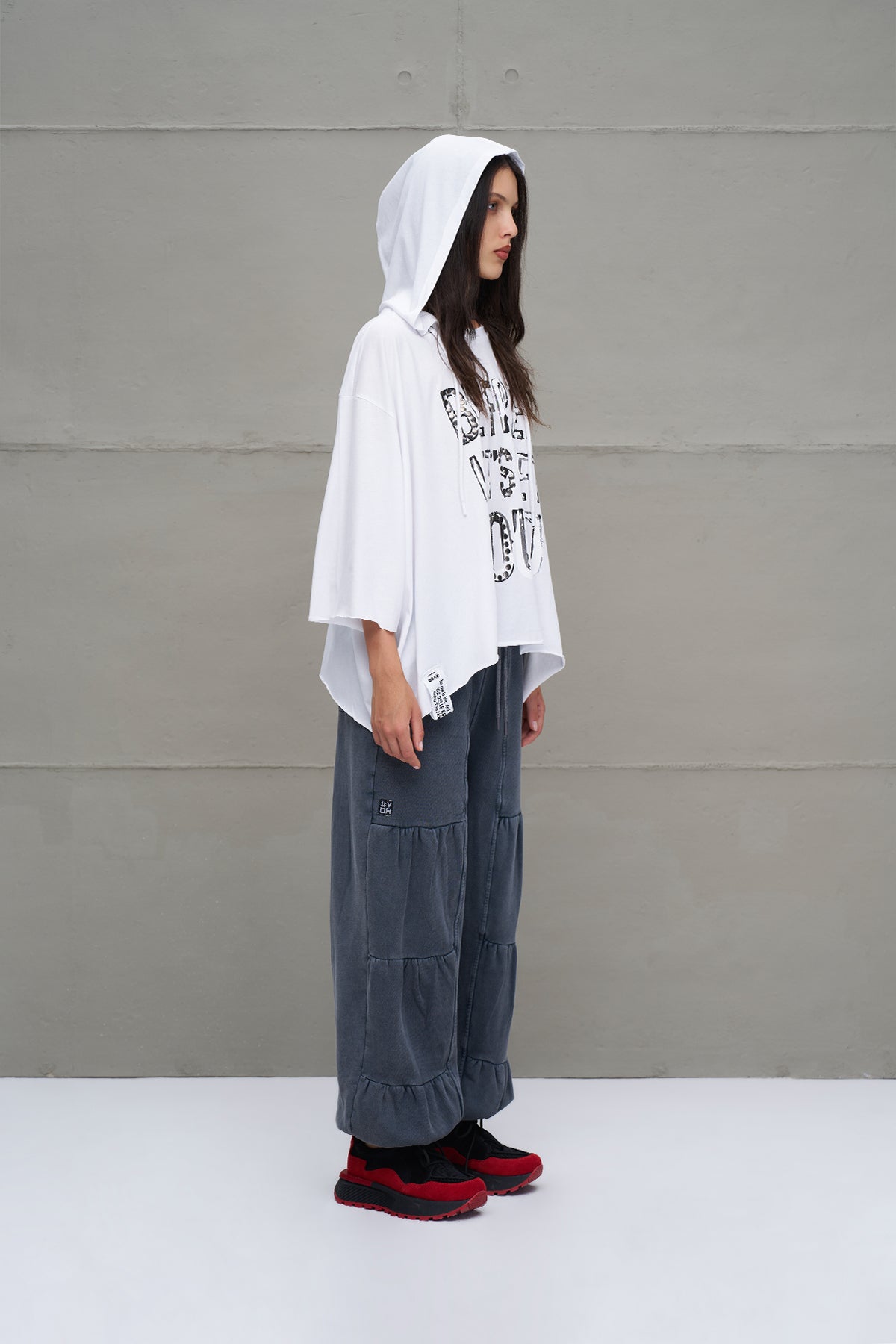 Oversized Cargo Pants with Pockets in Anthracite