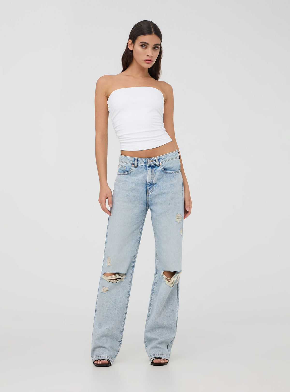 Light Acid Wash Straight-Leg Ripped Jeans