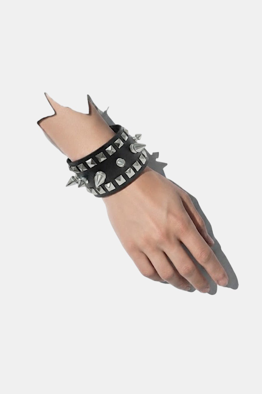 Bracelet à pointes
