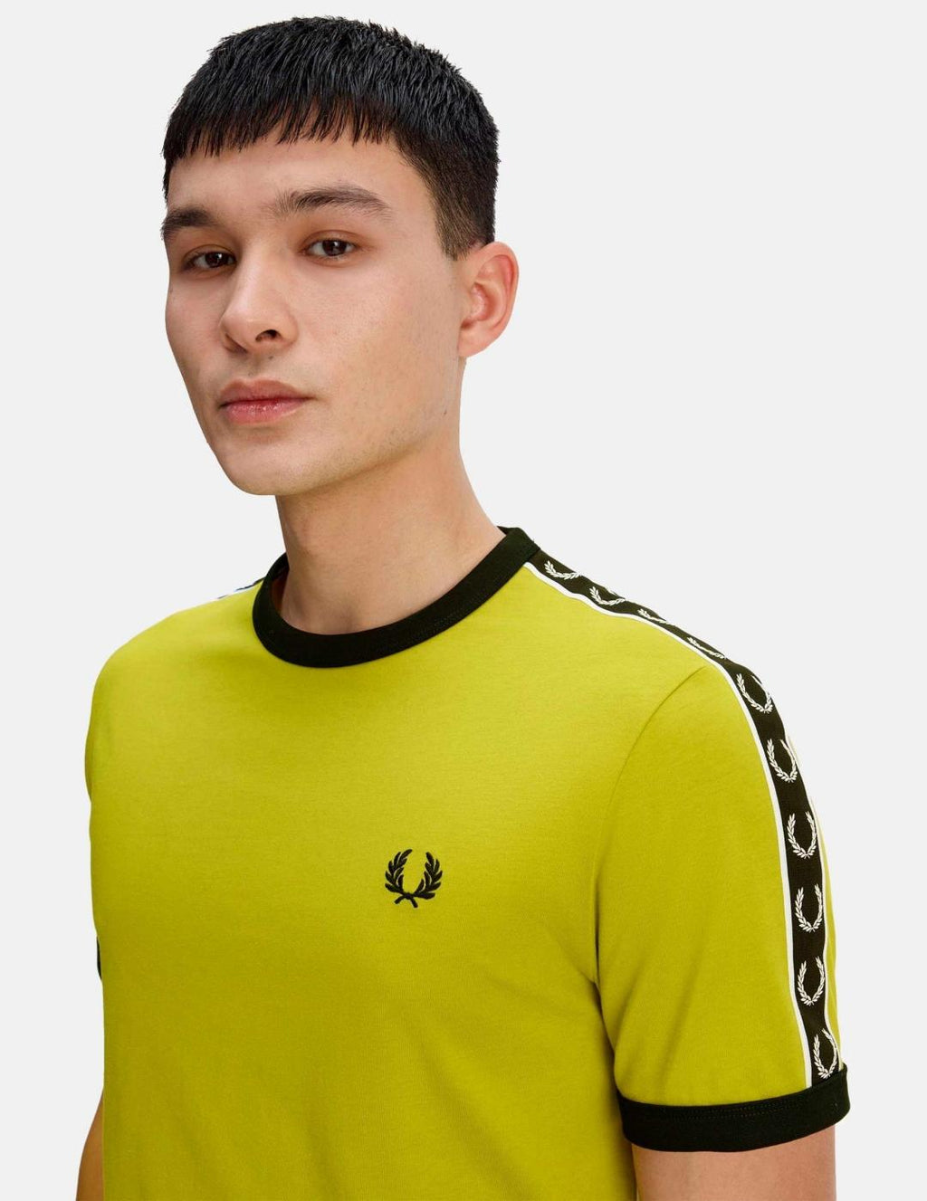 Camiseta FRED PERRY M4613 - Tennis Ball Yellow/Black