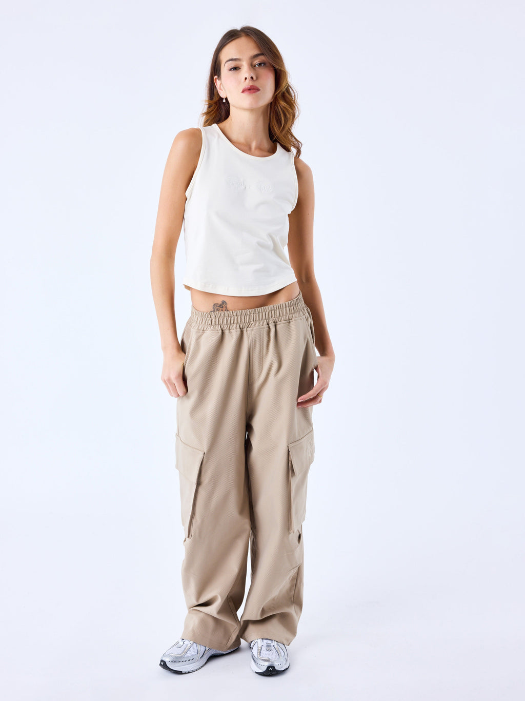 Crop Top Tirantes Signature Crudo